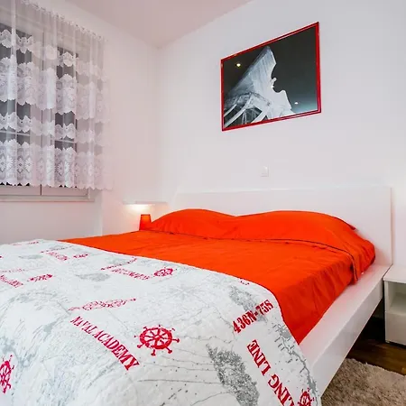 Old Mulberry Гостевой дом