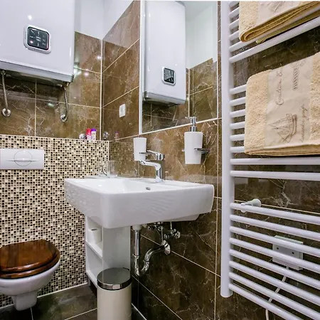 Old Mulberry Сплит