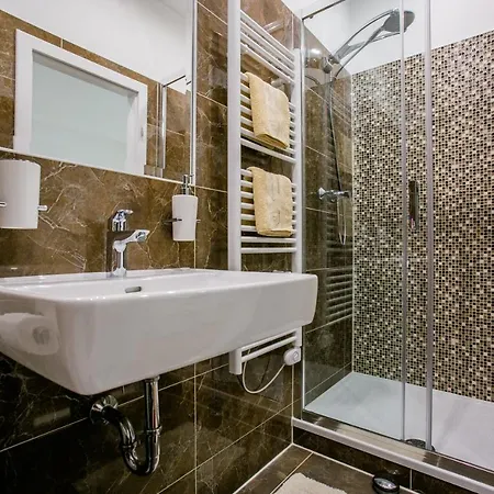 Old Mulberry Гостевой дом 4*