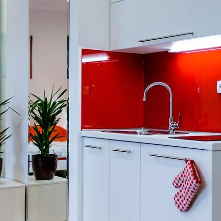 Old Mulberry 4* Сплит