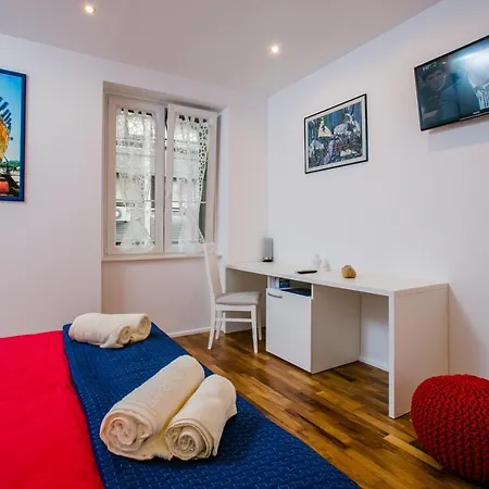 招待所 老穆尔贝利旅馆 4*