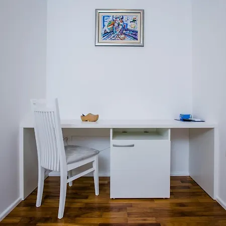 老穆尔贝利旅馆 招待所 4*